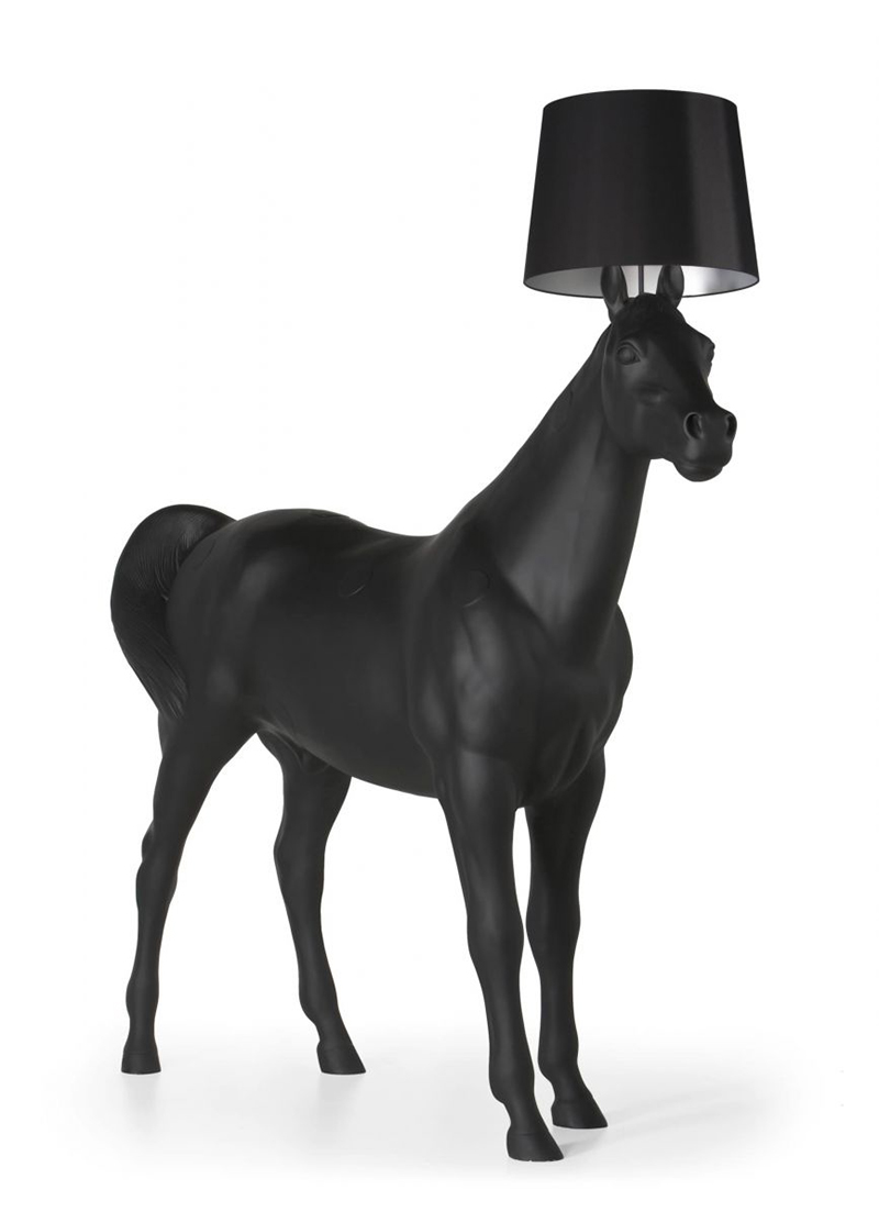 Lampe design cheval noir en fibre de verre