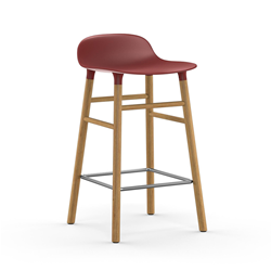 NORMANN COPENHAGEN tabouret FORM BARSTOOL H 65 cm avec piètement en chêne