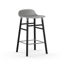 NORMANN COPENHAGEN tabouret FORM BARSTOOL H 65 cm avec piètement en bois noir