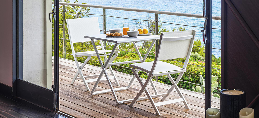 TALENTI set de 2 chaises pliantes d'extérieur QUEEN Collection  PiùTrentanove (White - Aluminium verni et tissu) - Amoble Design