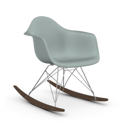 VITRA RAR fauteuil à bascule Eames Plastic Armchair base chromée et érable foncé